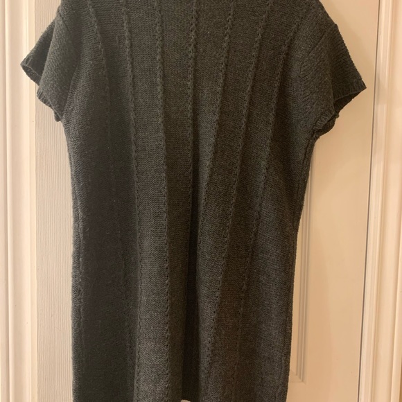 Long sweater with 2 buttons at collar. - Picture 2 of 3